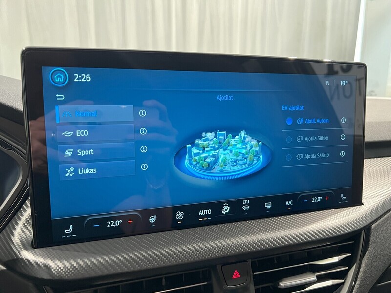 Ford Kuga vaihtoauto