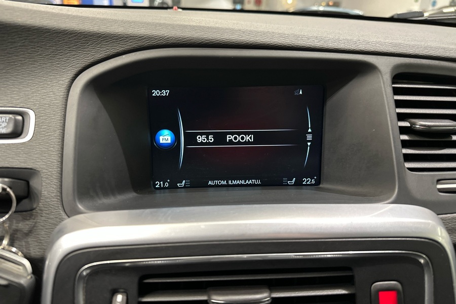 Volvo V60 Cross Country vaihtoauto