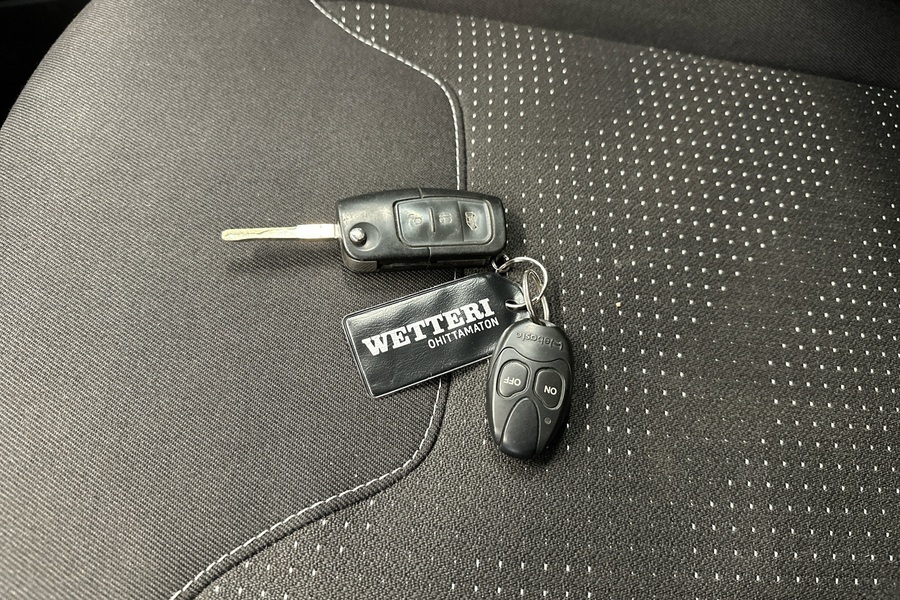 Ford Transit Courier vaihtoauto