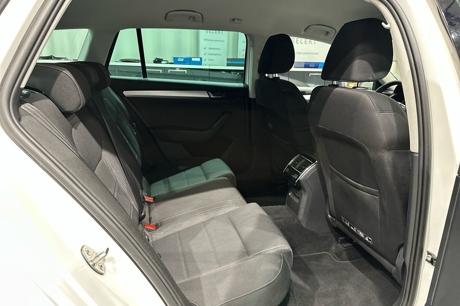 Skoda Superb vaihtoauto