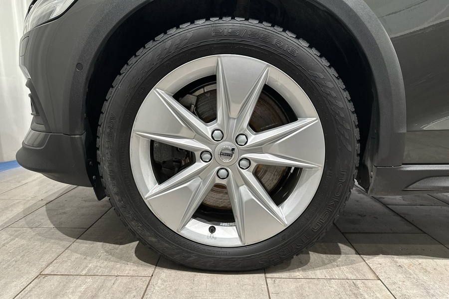 Volvo V60 Cross Country vaihtoauto