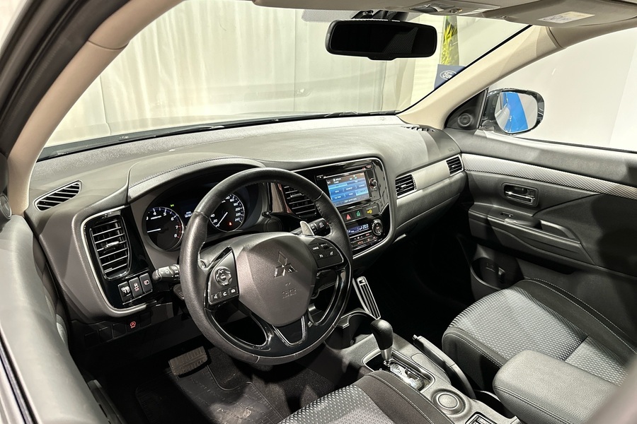 Mitsubishi Outlander vaihtoauto