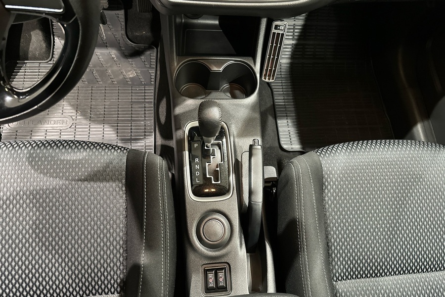 Mitsubishi Outlander vaihtoauto