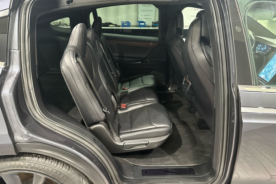 Tesla Model X vaihtoauto