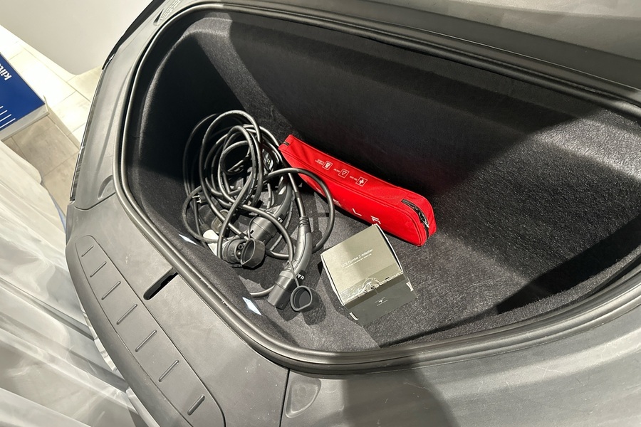 Tesla Model X vaihtoauto