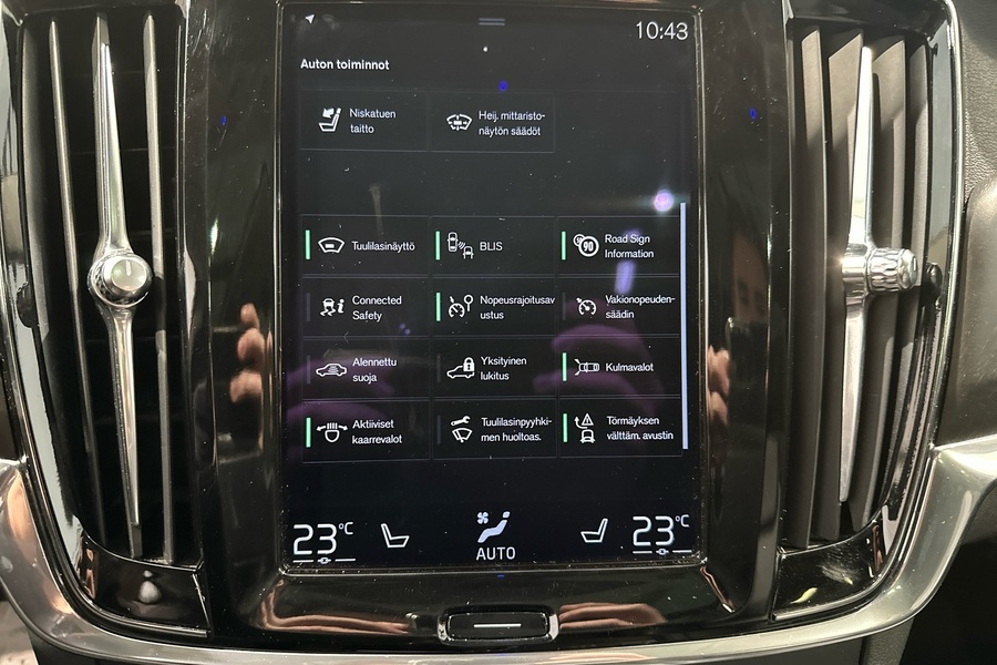 Volvo V90 Cross Country vaihtoauto