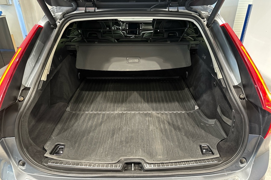 Volvo V90 Cross Country vaihtoauto