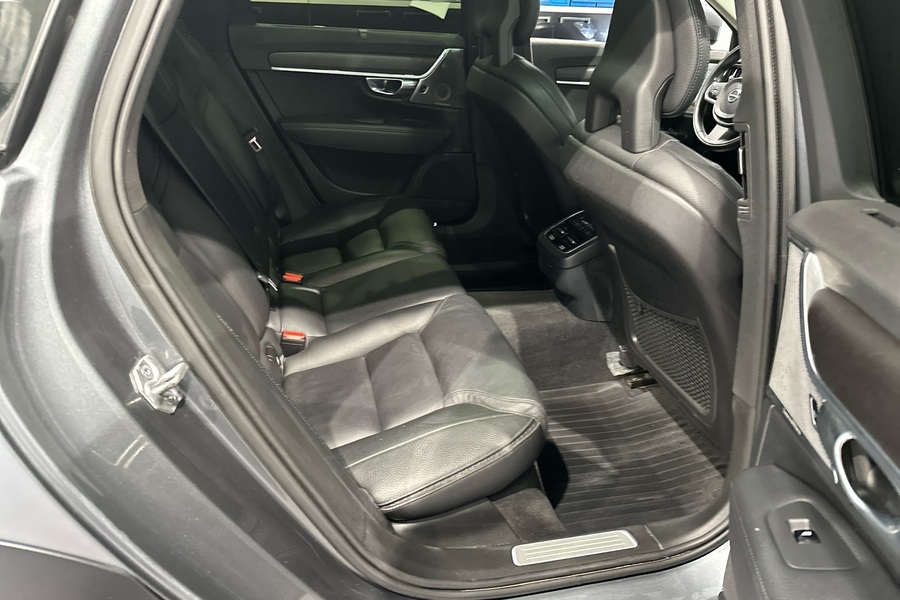 Volvo V90 Cross Country vaihtoauto