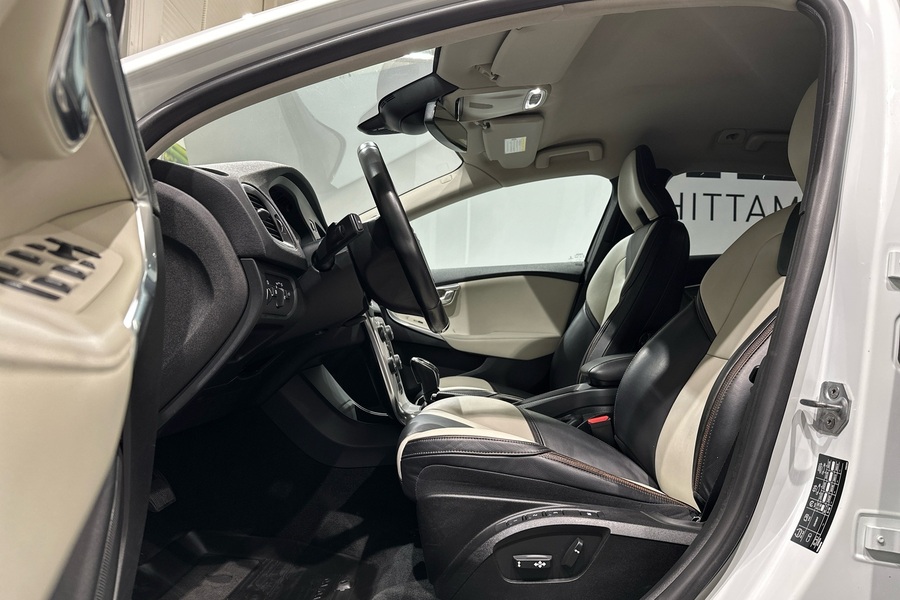 Volvo V40 Cross Country vaihtoauto