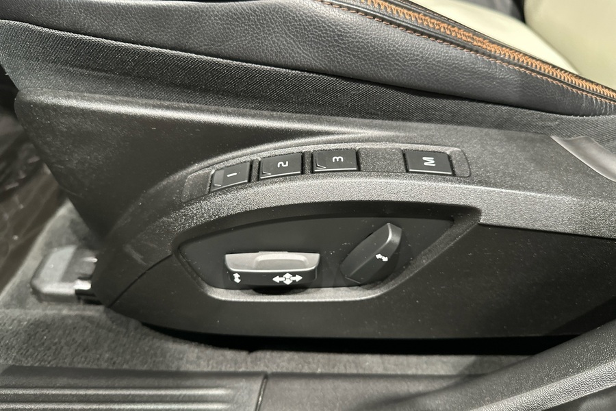 Volvo V40 Cross Country vaihtoauto