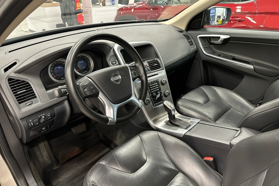 Volvo XC60 vaihtoauto