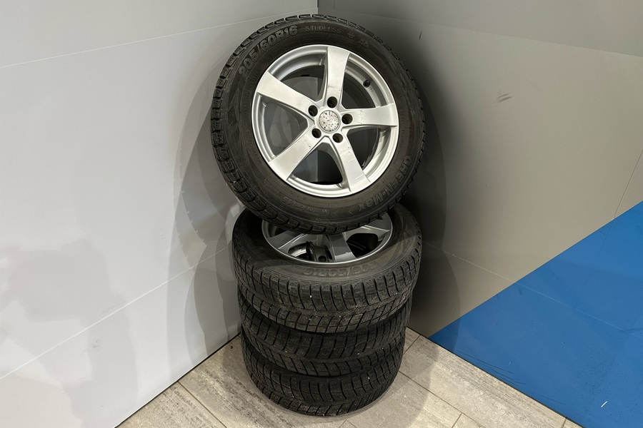 Volvo V60 vaihtoauto