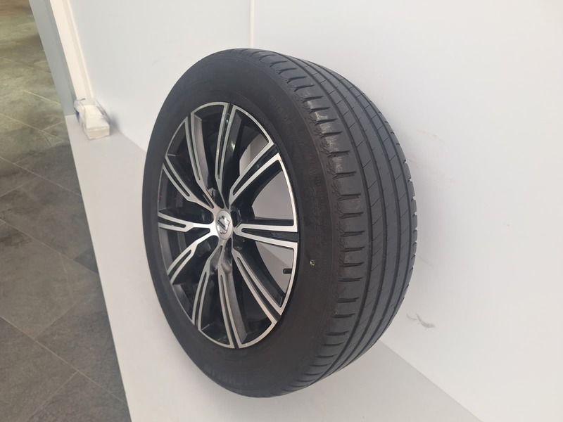 Volvo V90 Cross Country vaihtoauto