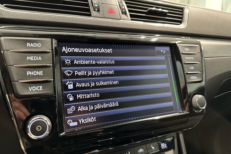 Skoda Superb vaihtoauto