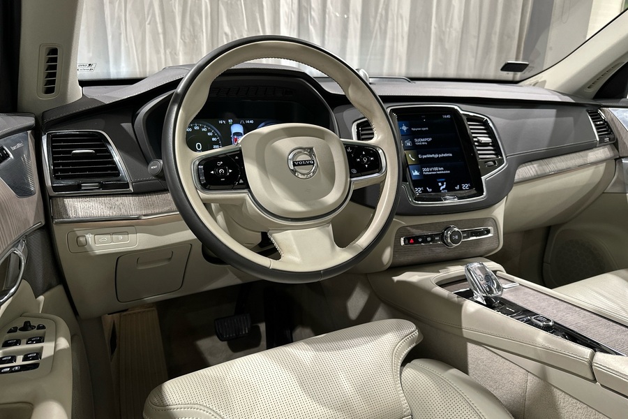 Volvo XC90 vaihtoauto