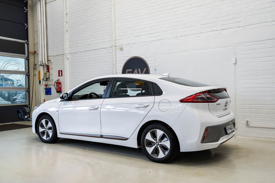 Hyundai IONIQ electric vaihtoauto