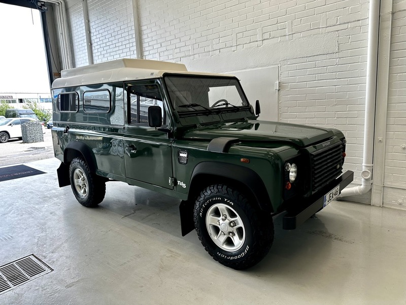 Land Rover Defender vaihtoauto