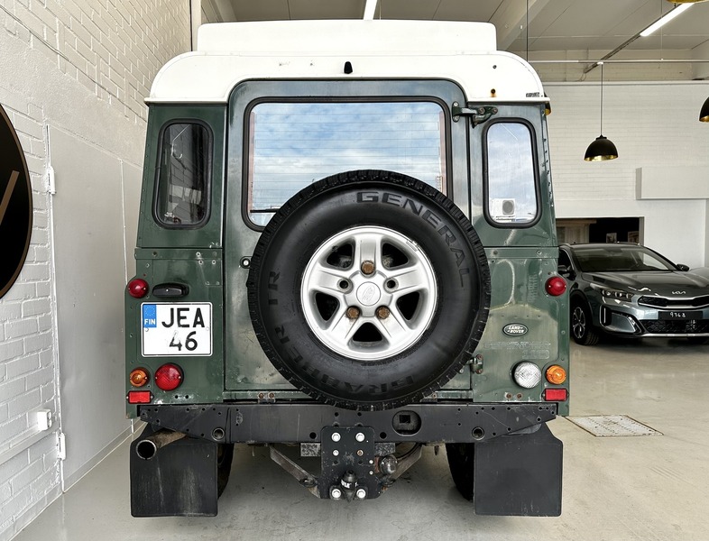 Land Rover Defender vaihtoauto