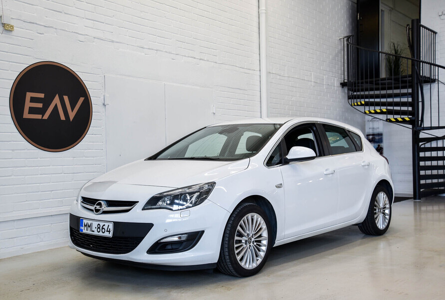 Opel Astra vaihtoauto