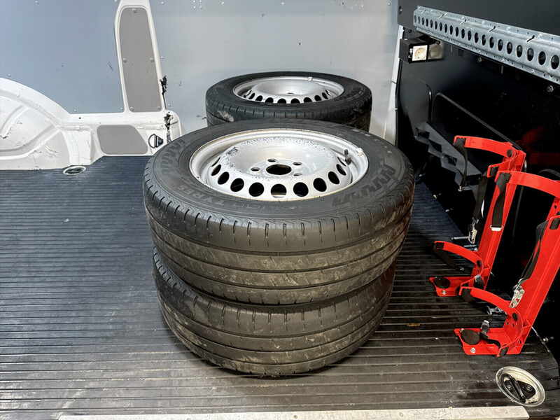 Volkswagen Transporter vaihtoauto