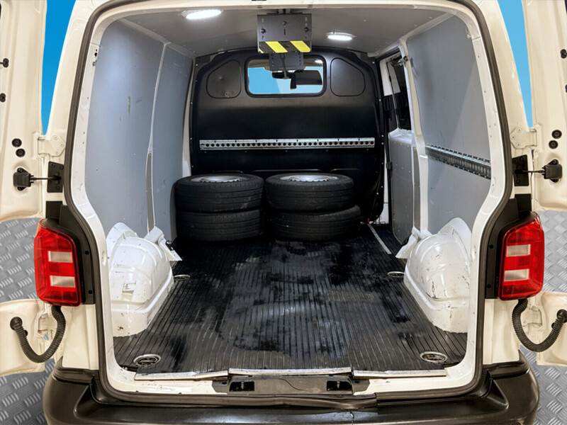 Volkswagen Transporter vaihtoauto