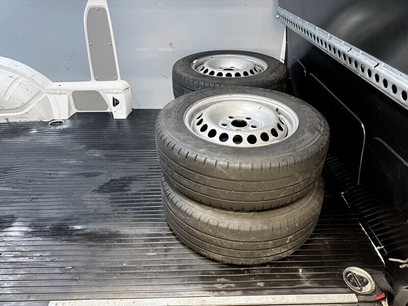 Volkswagen Transporter vaihtoauto