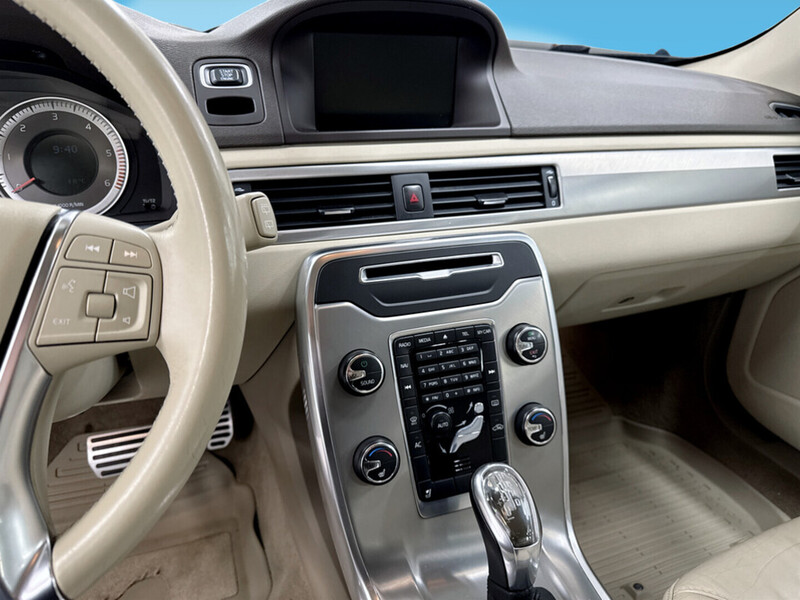 Volvo V70 vaihtoauto