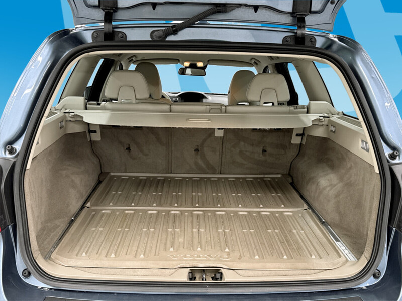 Volvo V70 vaihtoauto