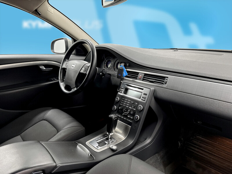 Volvo V70 vaihtoauto