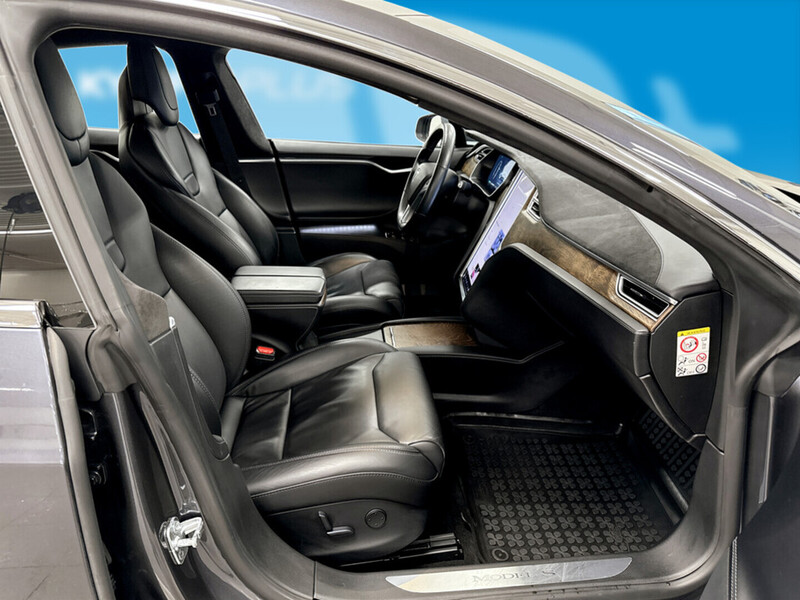 Tesla Model S vaihtoauto