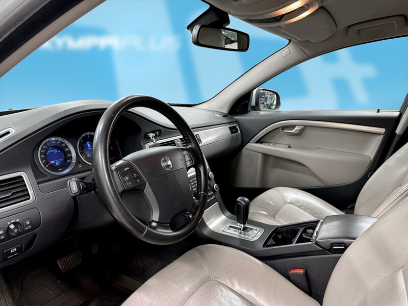 Volvo V70 vaihtoauto