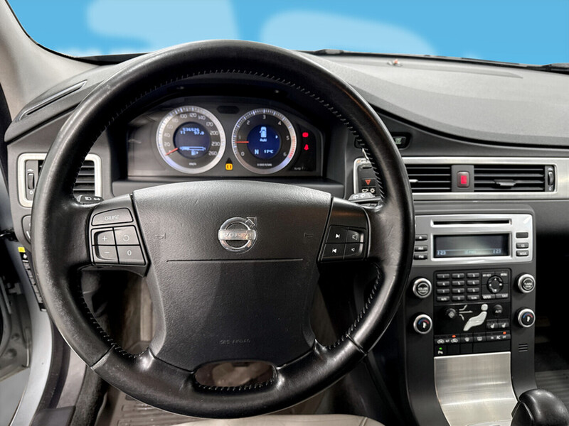 Volvo V70 vaihtoauto