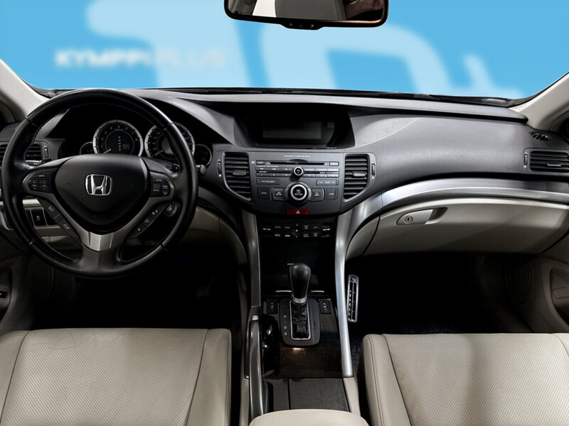 Honda Accord vaihtoauto