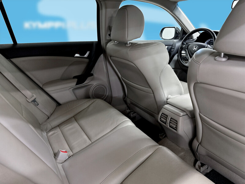 Honda Accord vaihtoauto