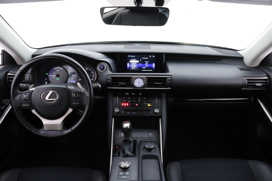 Lexus IS vaihtoauto