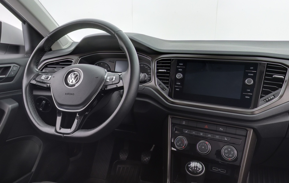 Volkswagen T-Roc vaihtoauto