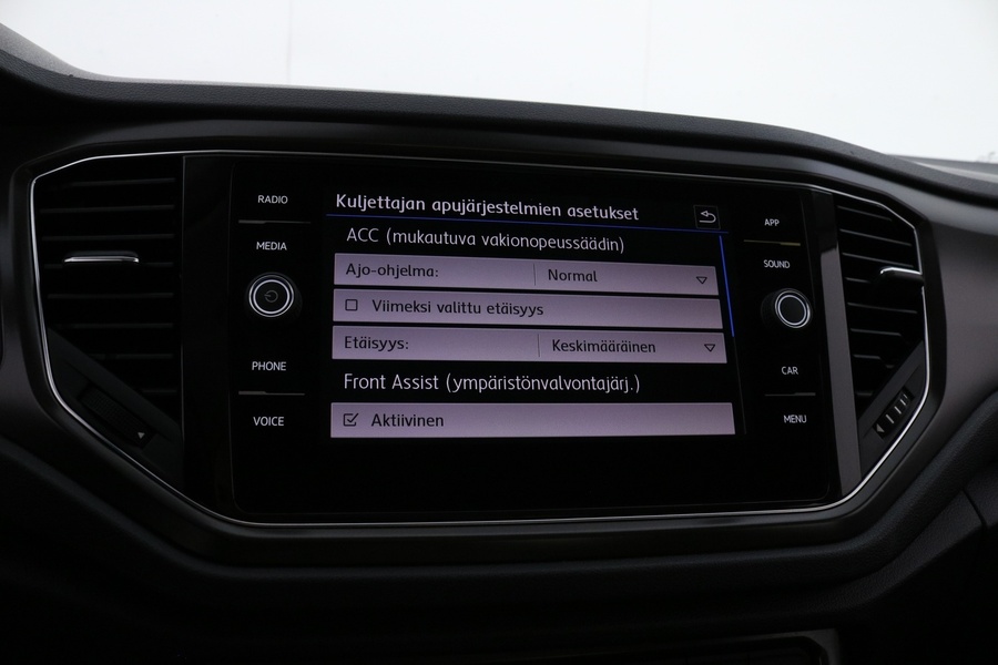 Volkswagen T-Roc vaihtoauto