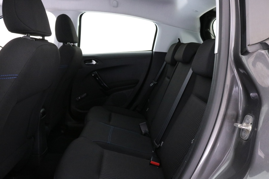 Peugeot 208 vaihtoauto