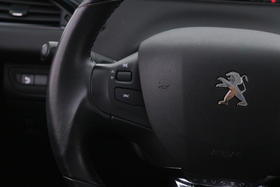 Peugeot 208 vaihtoauto