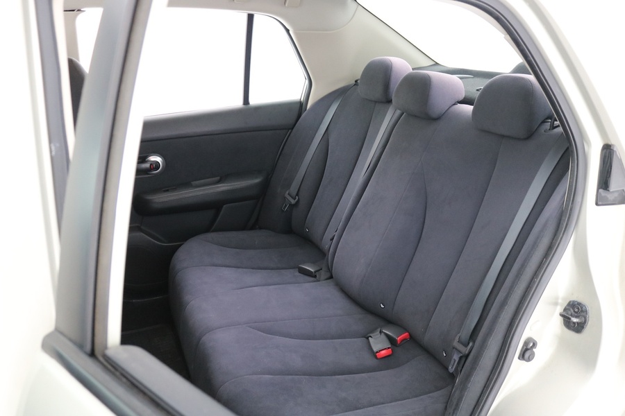 Nissan Tiida vaihtoauto