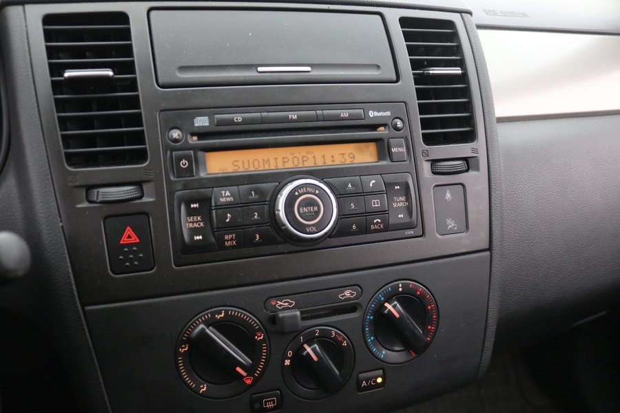 Nissan Tiida vaihtoauto