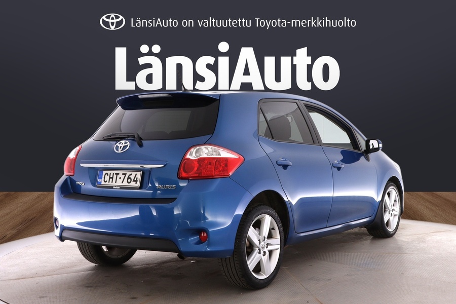 Toyota Auris vaihtoauto