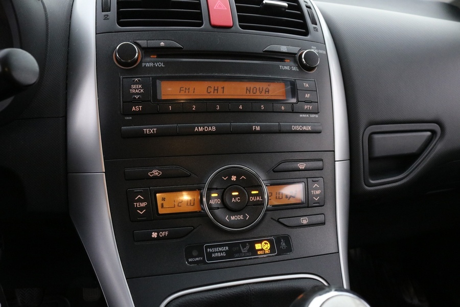 Toyota Auris vaihtoauto