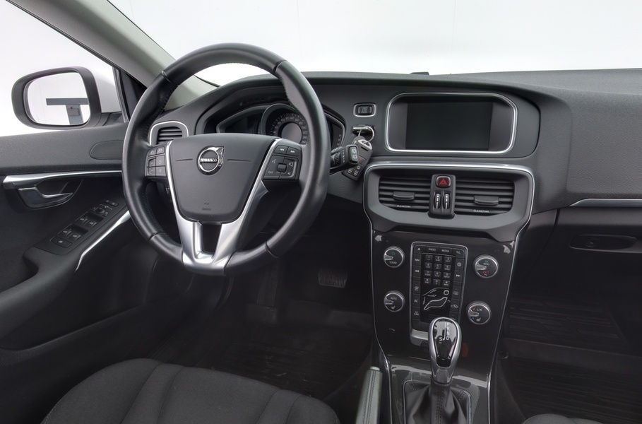 Volvo V40 vaihtoauto