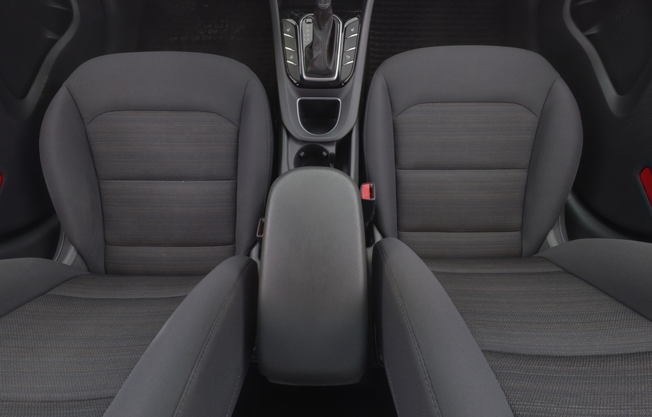 Hyundai IONIQ hybrid vaihtoauto