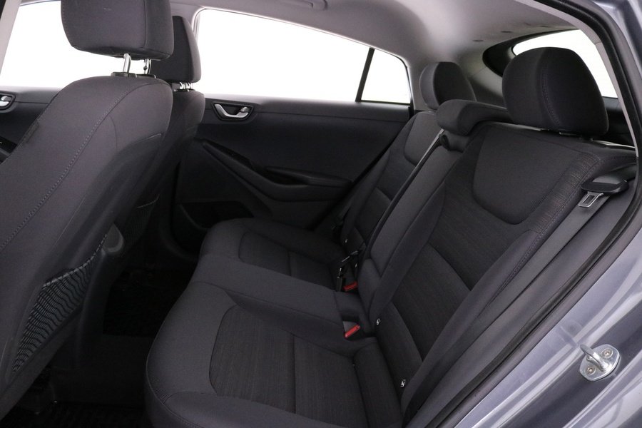 Hyundai IONIQ hybrid vaihtoauto