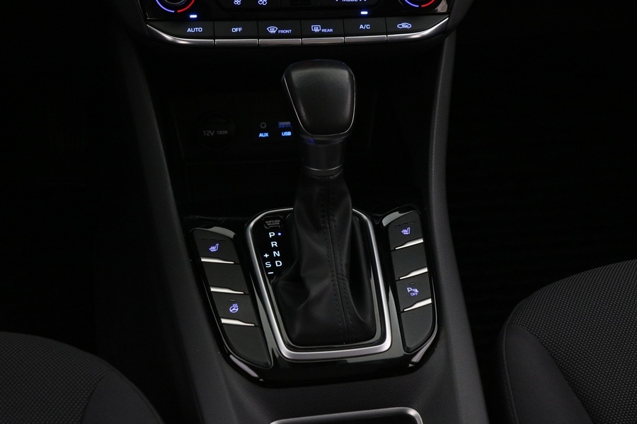 Hyundai IONIQ hybrid vaihtoauto