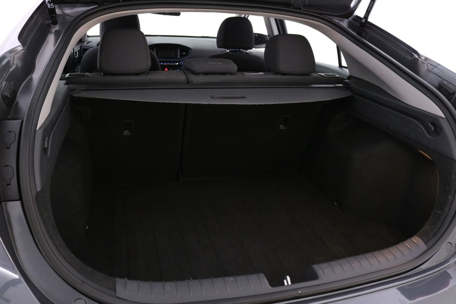 Hyundai IONIQ hybrid vaihtoauto