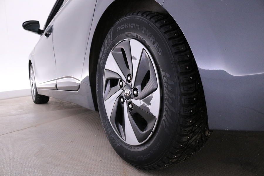 Hyundai IONIQ hybrid vaihtoauto