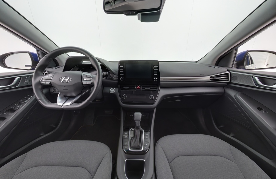 Hyundai IONIQ plug-in vaihtoauto